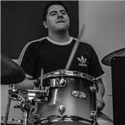 Profesor de batería, percusión latina, piano básico, música (armonía, ritmo, entrenamiento auditivo, solfeo)